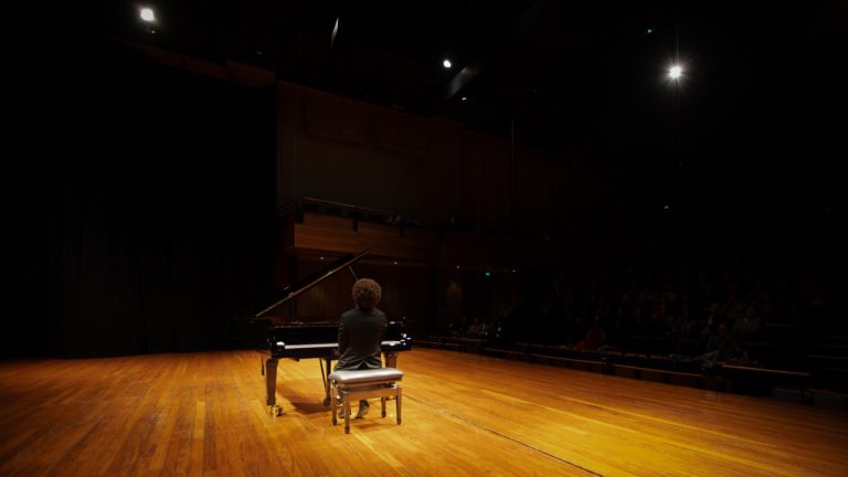 32-concert-12-16×9